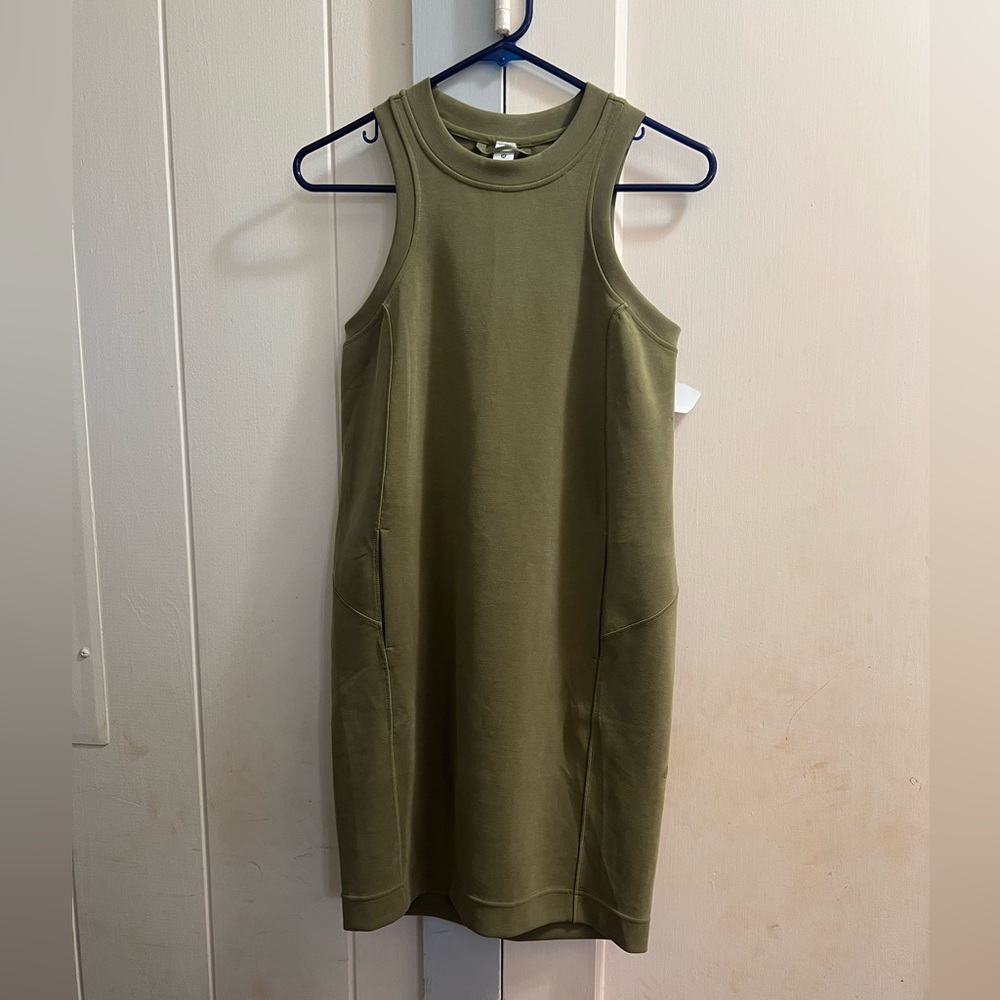 Euc Lululemon Sofstreme Back In Action Dress - image 1